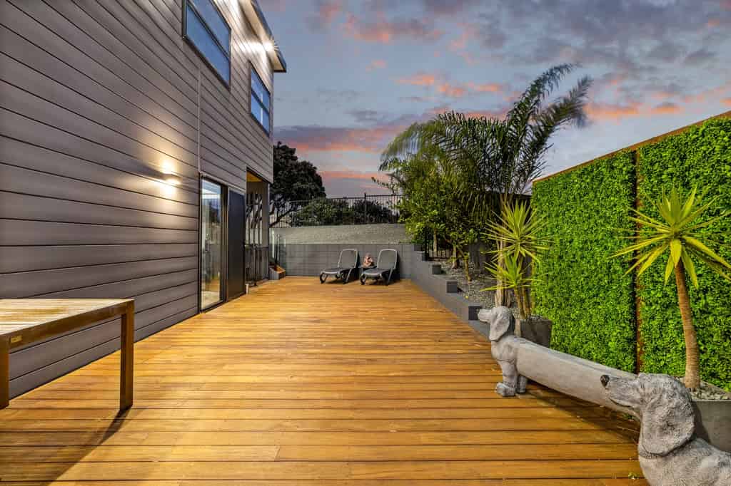 Mahogany side deck